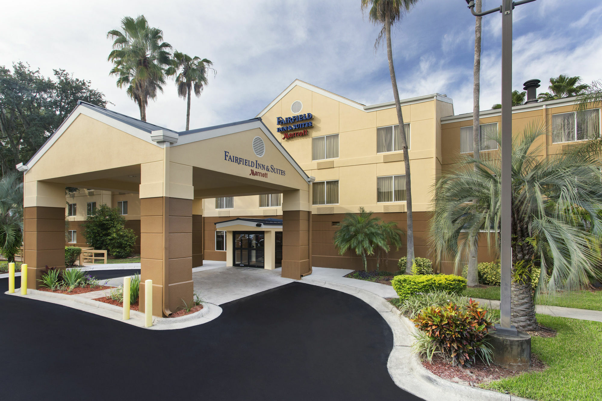 Fairfield Inn And Suites By Marriott Tampa Brandon Exterior photo